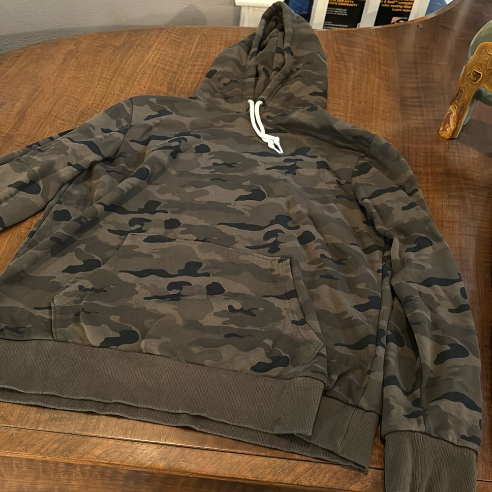 Old navy green camouflage hoodie size large